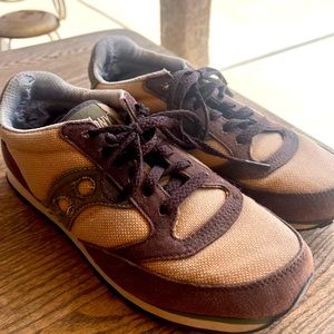 Vegan Saucony Jazz Rare color Brown and Green